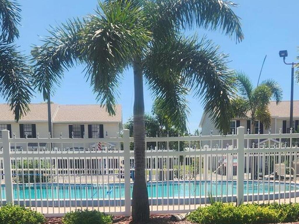 2014 Manor Drive, Palm Bay, FL 32905