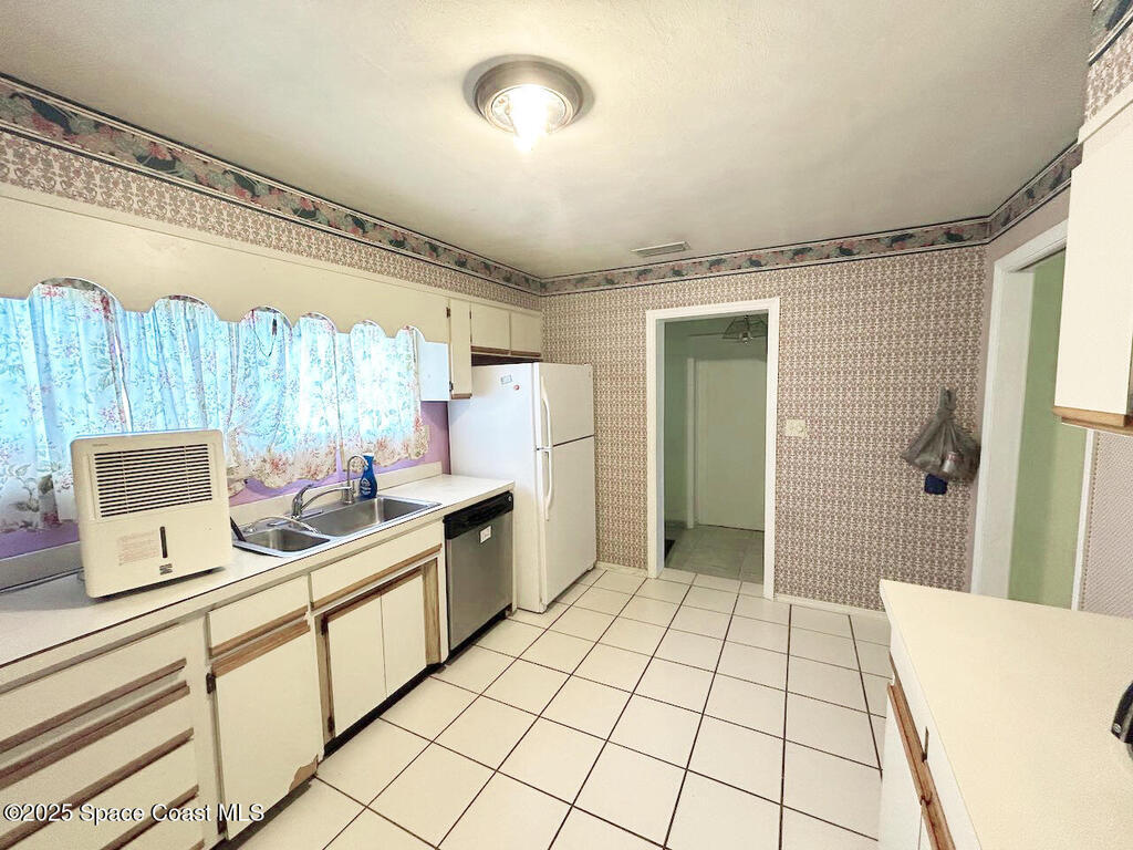 101 S Singleton Avenue, Titusville, FL 32796