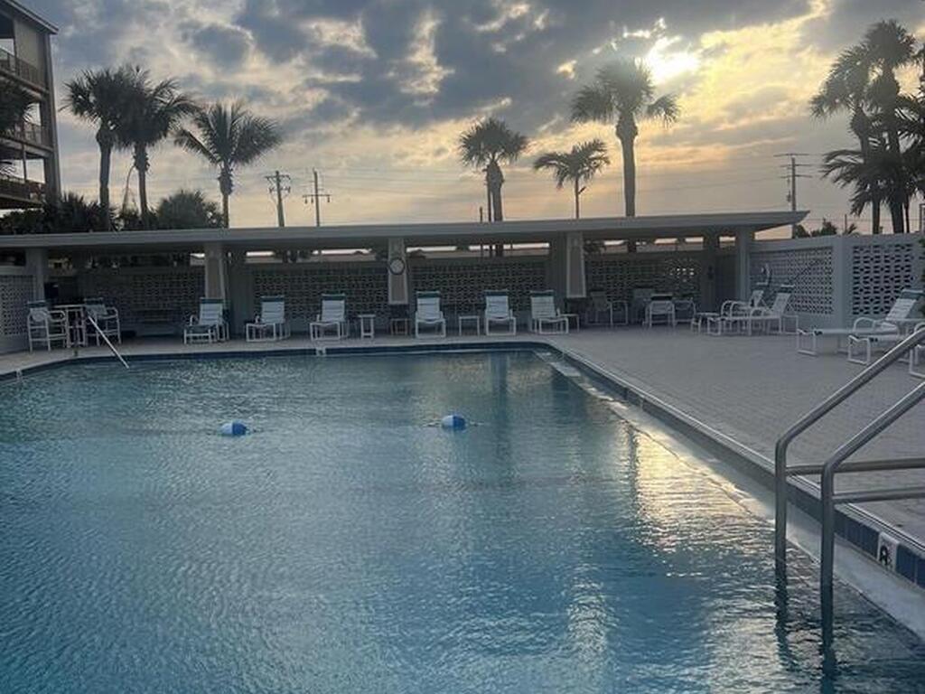 877 N Hwy A1a, Indialantic, FL 32903