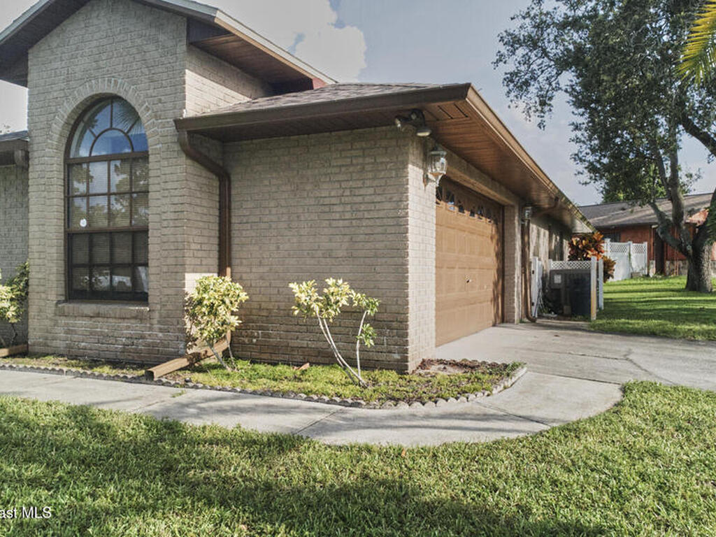 672 Altura Drive, Cocoa, FL 32927