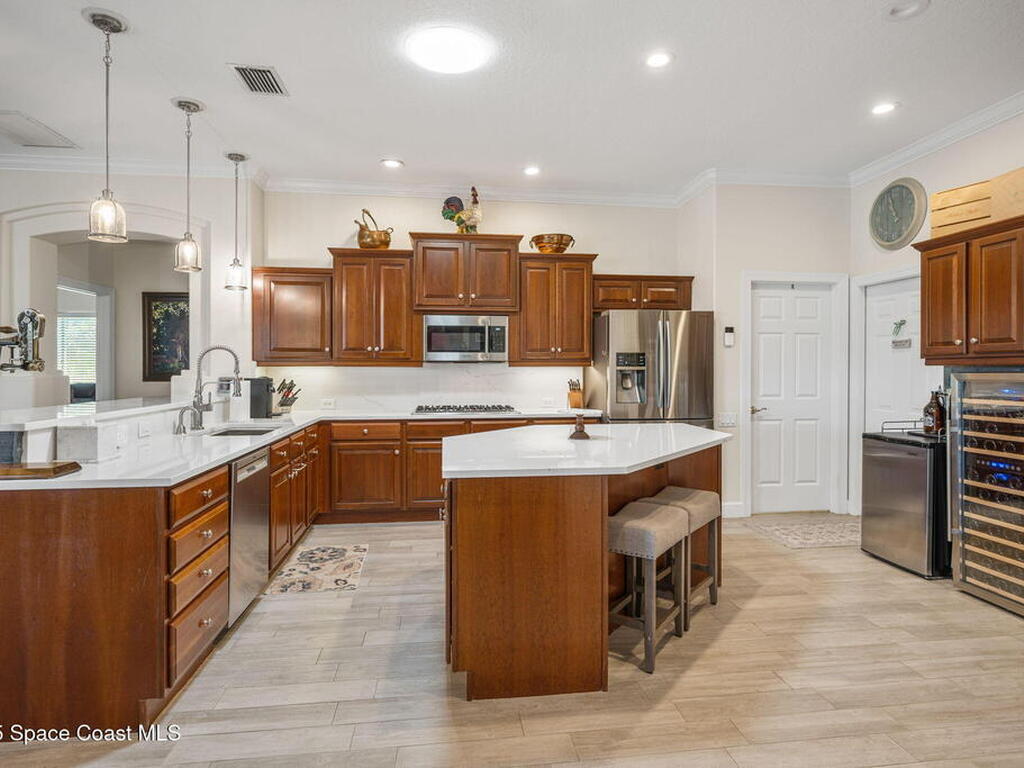 7986 Bradwick Way, Suntree, FL 32940