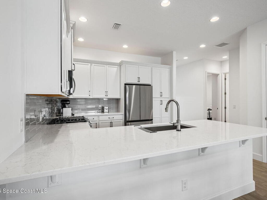 3168 Avalonia Drive, Melbourne, FL 32940