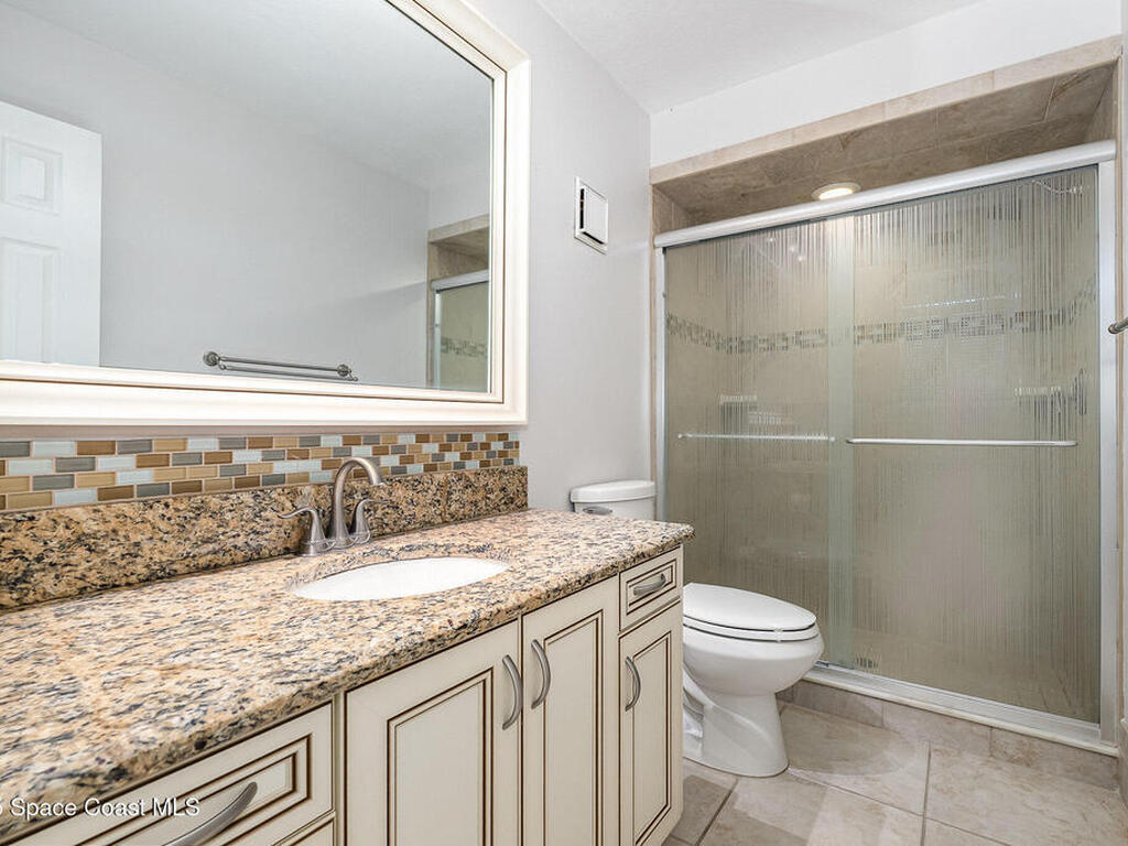 695 Greenwood Manor Circle, West Melbourne, FL 32904