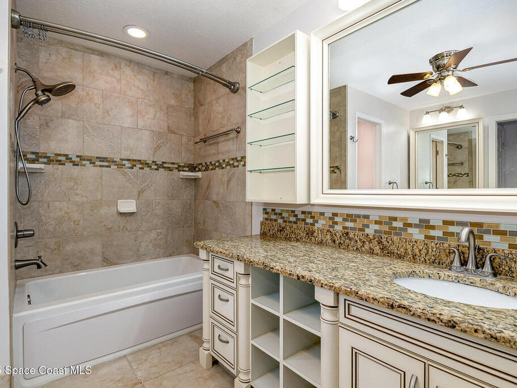 695 Greenwood Manor Circle, West Melbourne, FL 32904