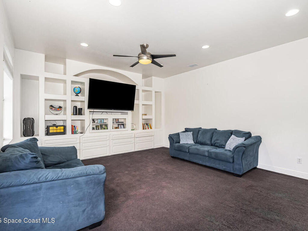 2600 Diane Avenue, Palm Bay, FL 32909