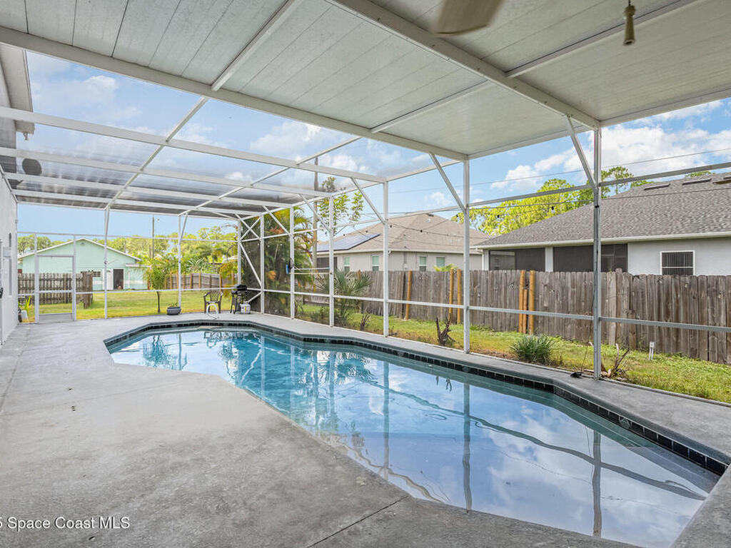 2600 Diane Avenue, Palm Bay, FL 32909