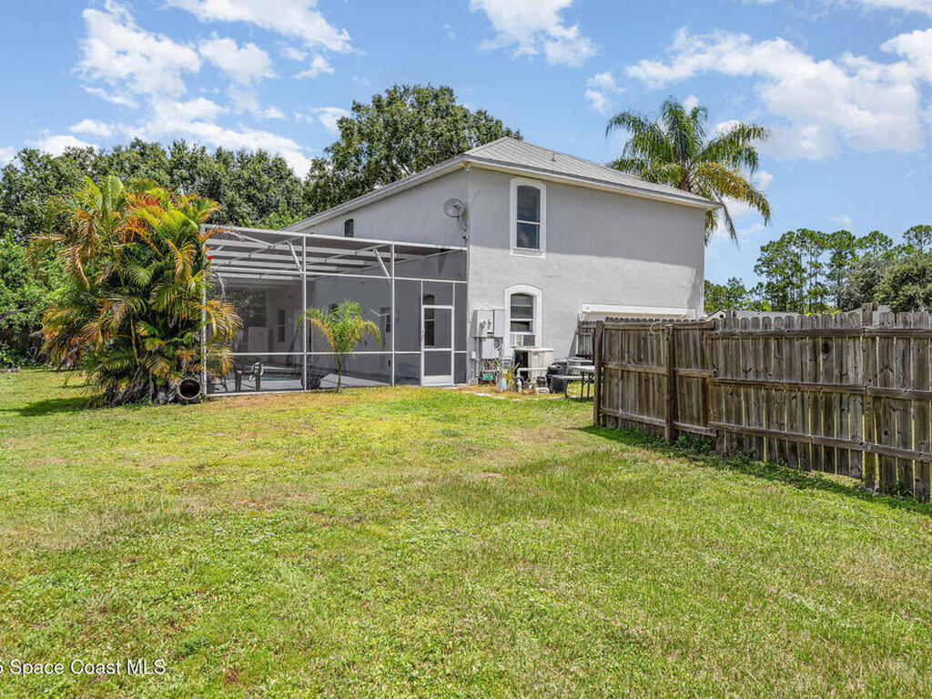 2600 Diane Avenue, Palm Bay, FL 32909