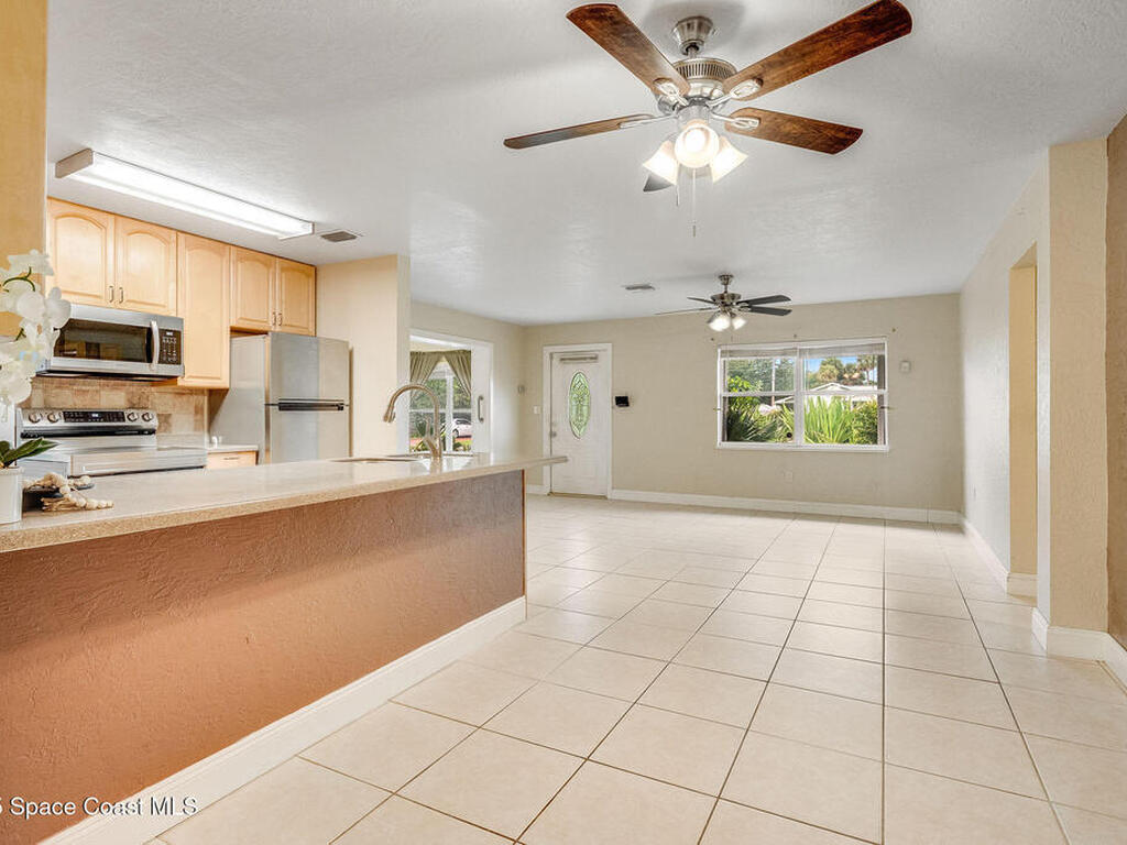 421 4th Street, Merritt Island, FL 32953