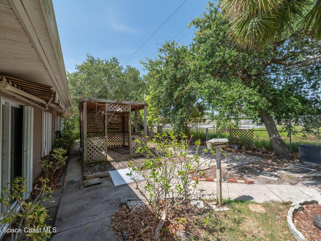 421 4th Street, Merritt Island, FL 32953
