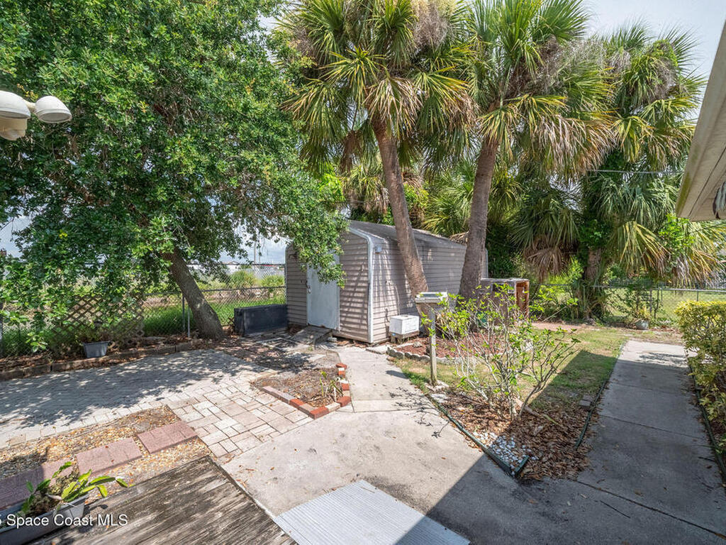 421 4th Street, Merritt Island, FL 32953