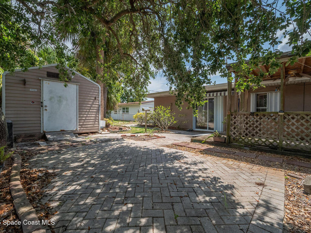 421 4th Street, Merritt Island, FL 32953