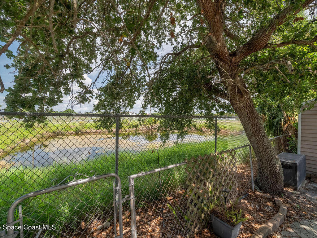 421 4th Street, Merritt Island, FL 32953