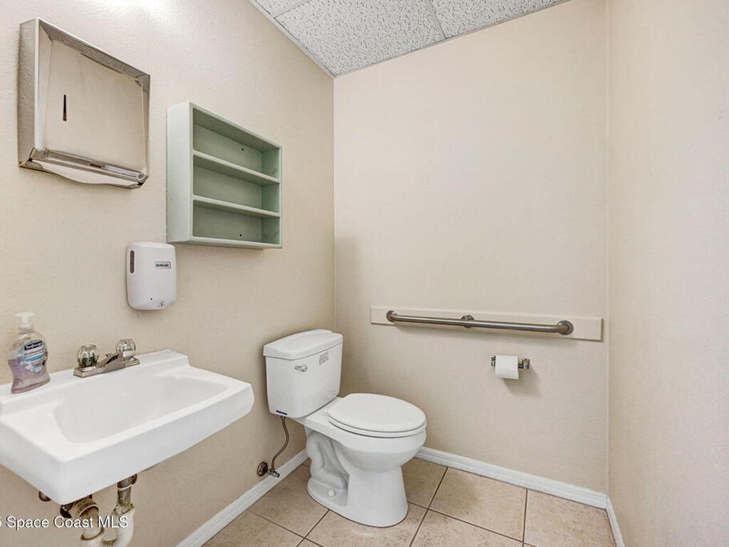 1801 Sarno Road, Melbourne, FL 32935