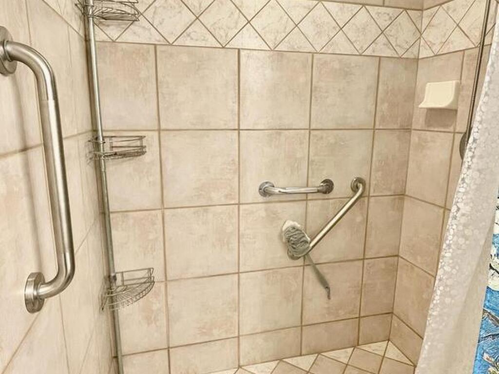 594 N Wickham Road, Melbourne, FL 32935