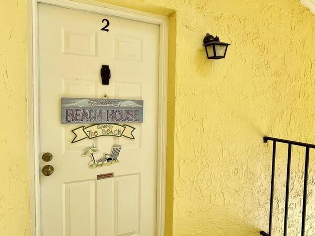 594 N Wickham Road, Melbourne, FL 32935