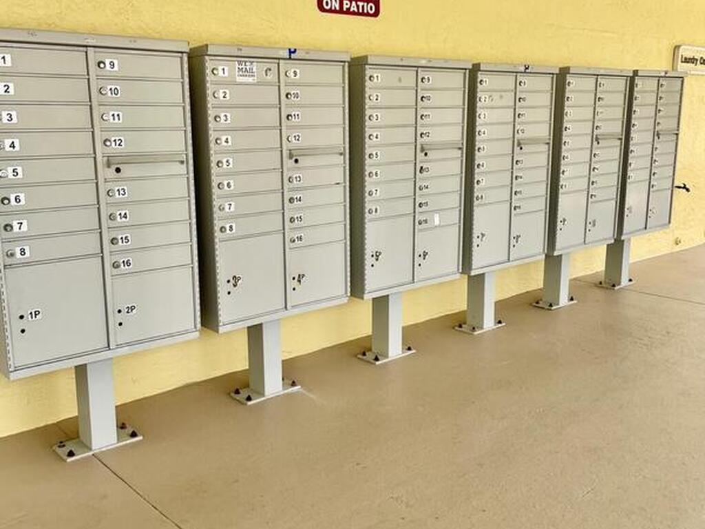 594 N Wickham Road, Melbourne, FL 32935