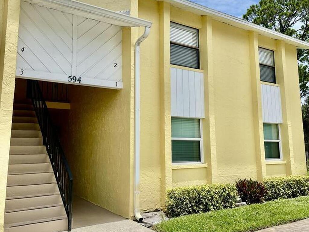 594 N Wickham Road, Melbourne, FL 32935