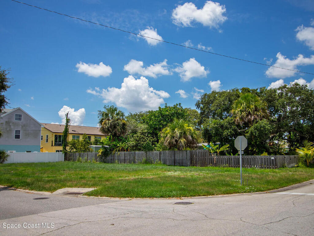 337 Madison Avenue, Cape Canaveral, FL 32920
