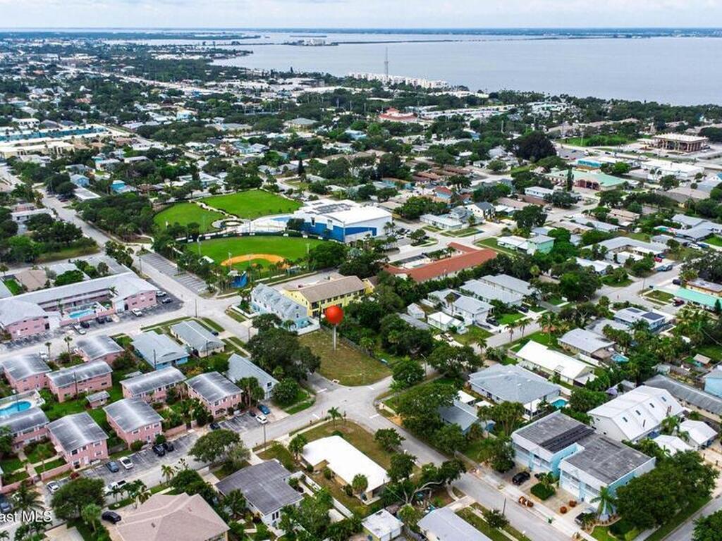 337 Madison Avenue, Cape Canaveral, FL 32920