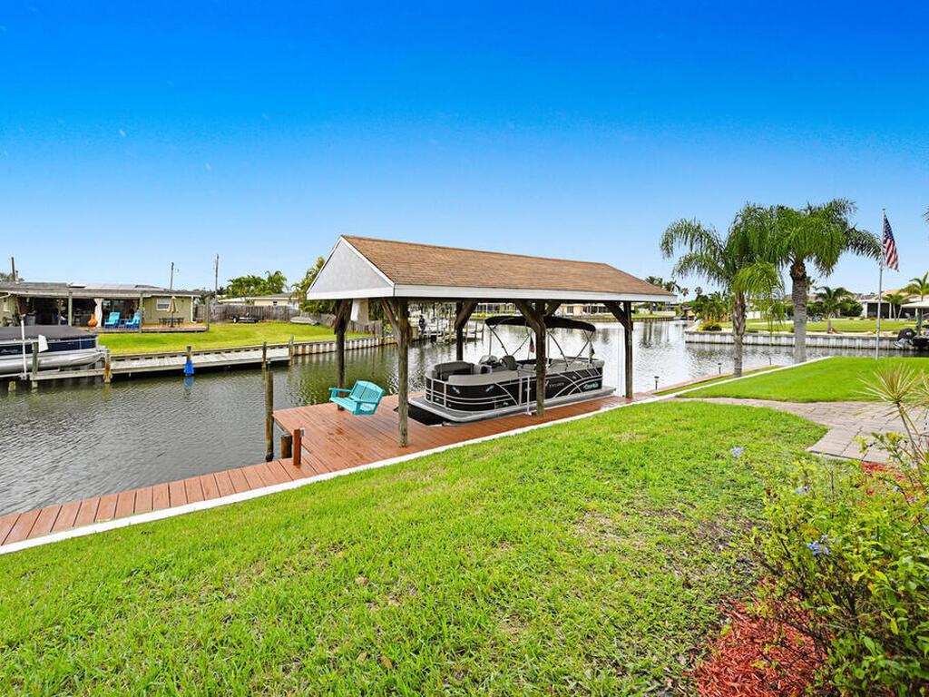 1585 Sykes Creek Drive, Merritt Island, FL 32953