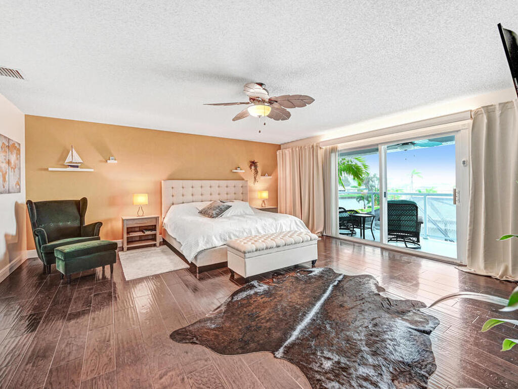 1585 Sykes Creek Drive, Merritt Island, FL 32953