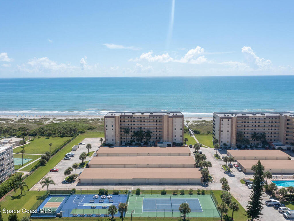 1830 N Atlantic Avenue, Cocoa Beach, FL 32931