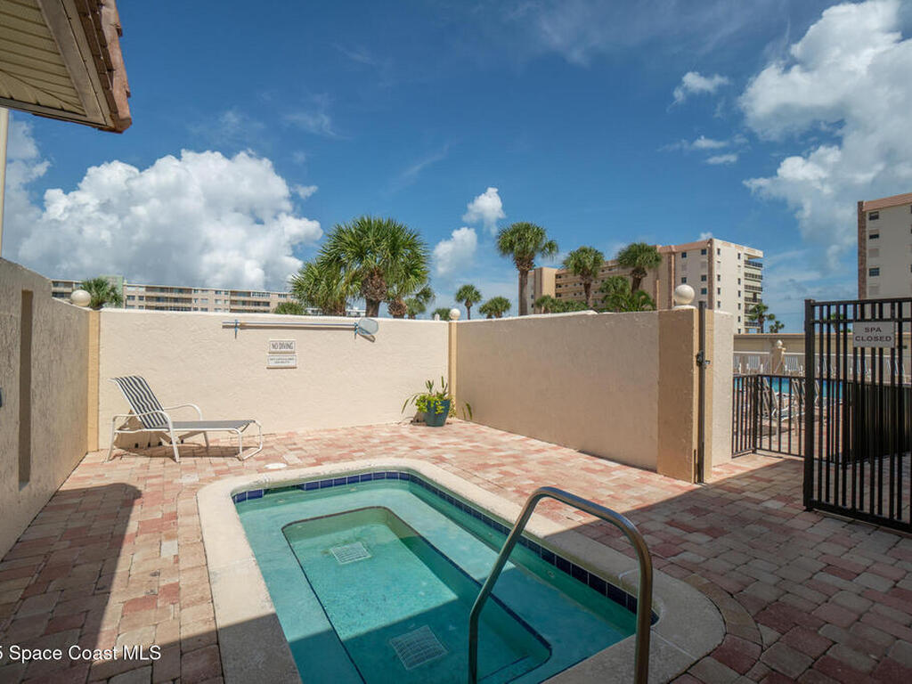 1830 N Atlantic Avenue, Cocoa Beach, FL 32931