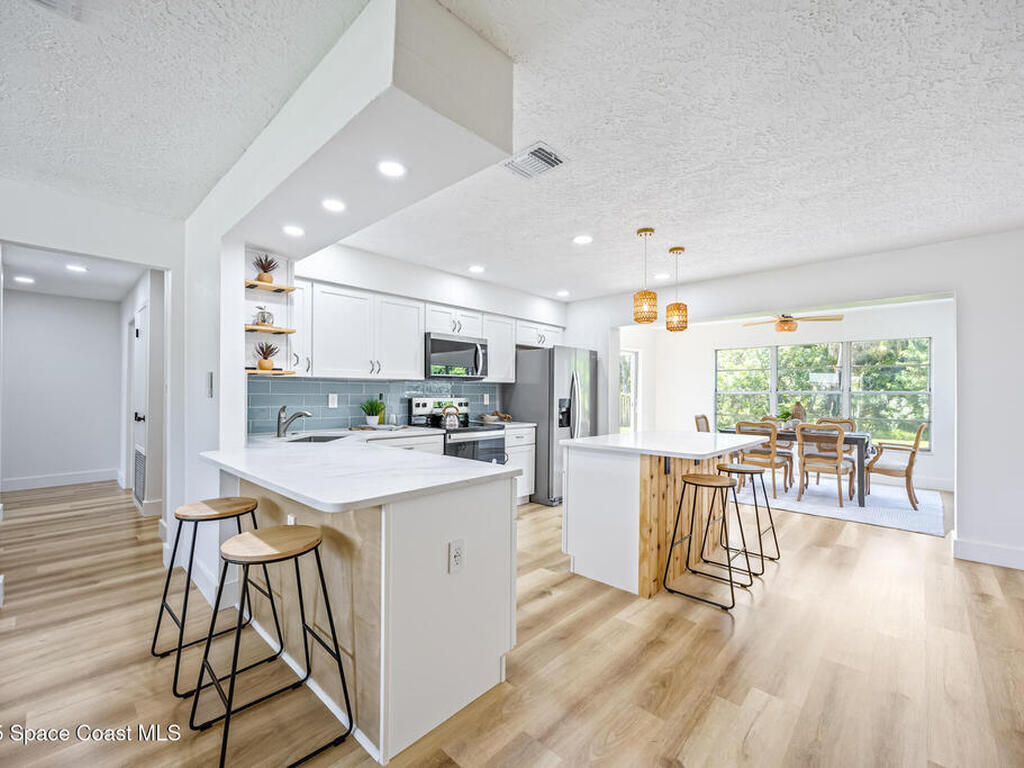 725 Venetian Way, Merritt Island, FL 32953