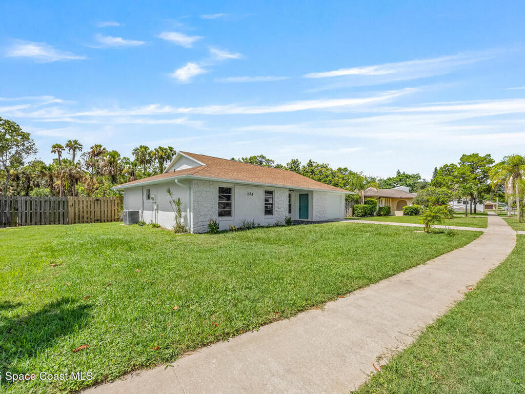 725 Venetian Way, Merritt Island, FL 32953
