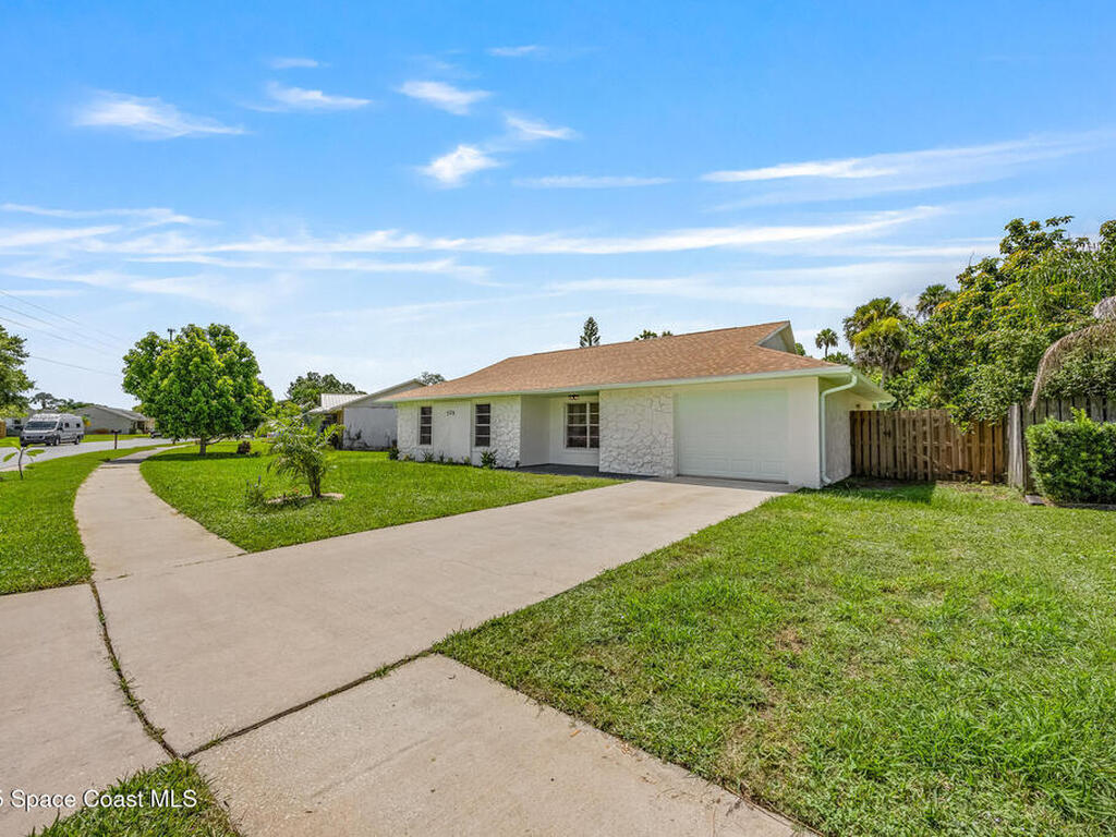 725 Venetian Way, Merritt Island, FL 32953