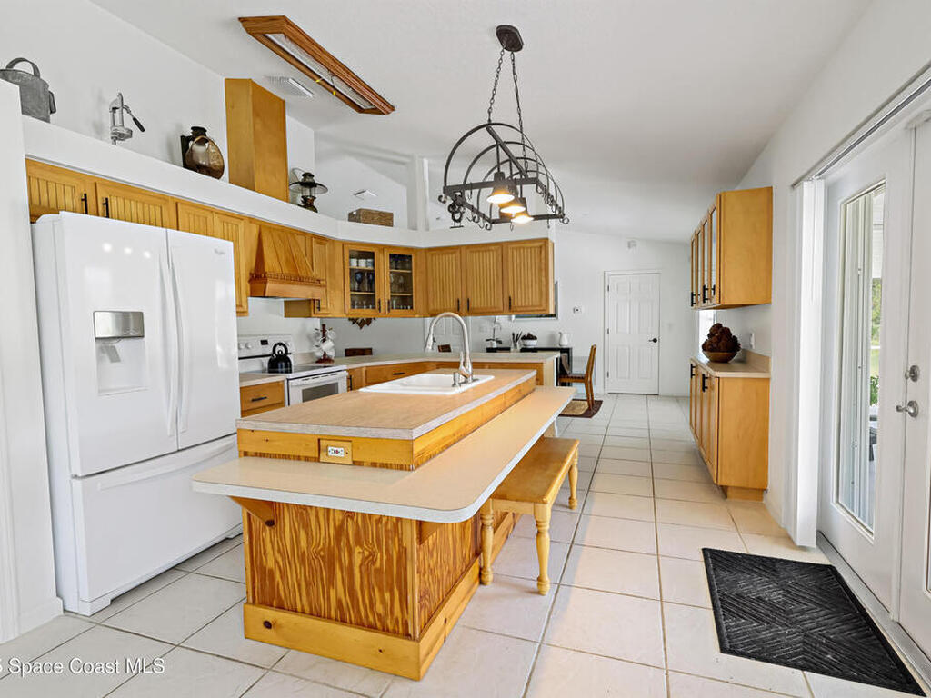 12050 138th Avenue, Fellsmere, FL 32948