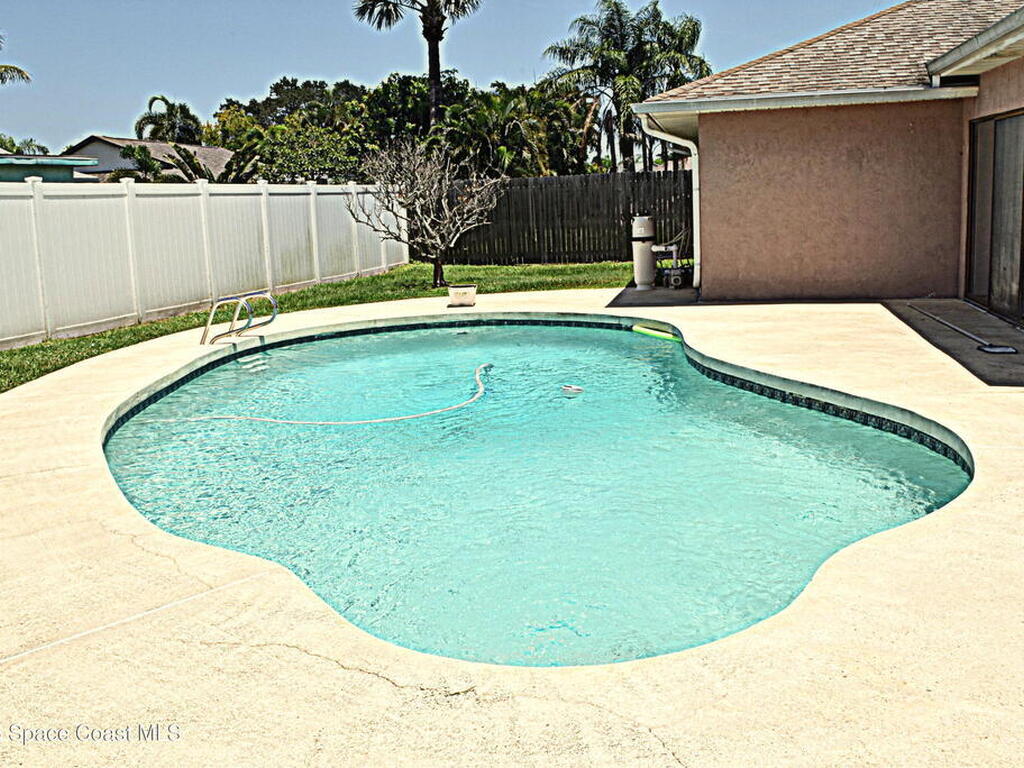 660 Venetian Way, Merritt Island, FL 32953