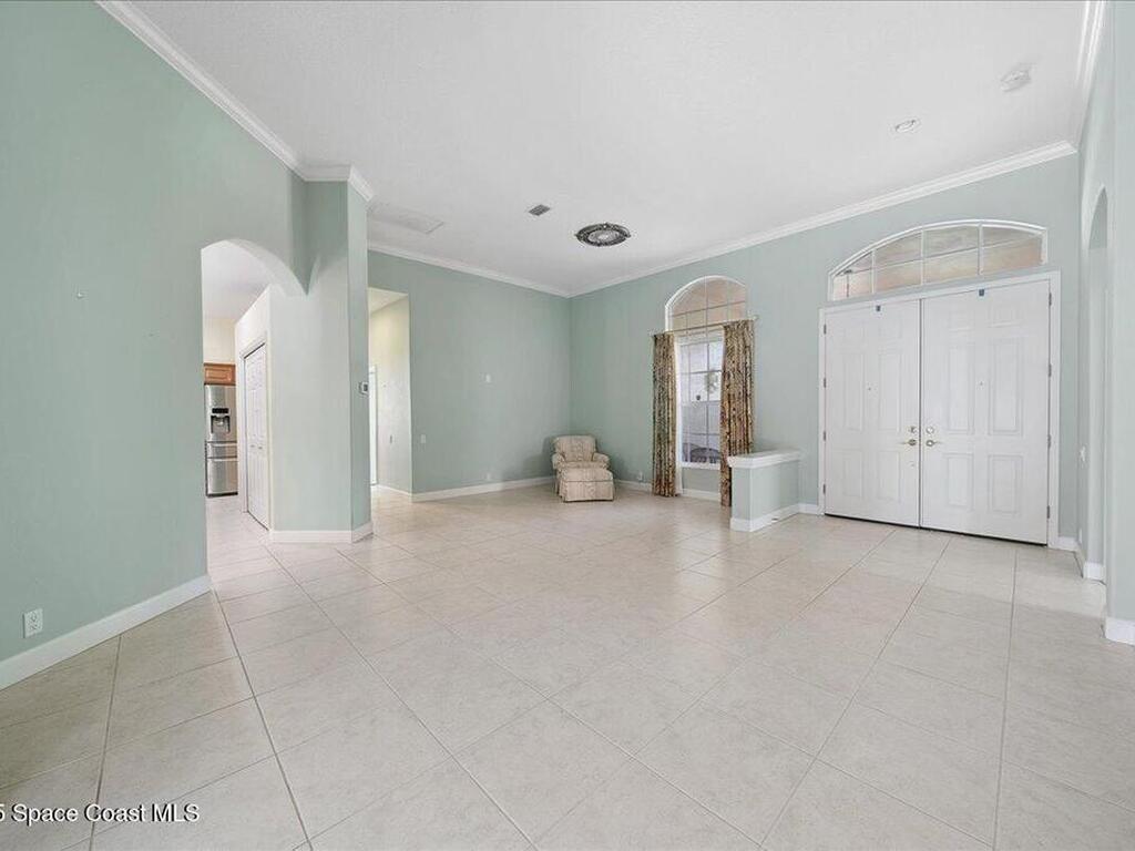 327 Southampton Drive, Indialantic, FL 32903