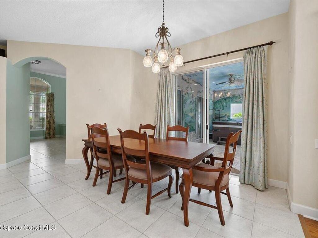 327 Southampton Drive, Indialantic, FL 32903