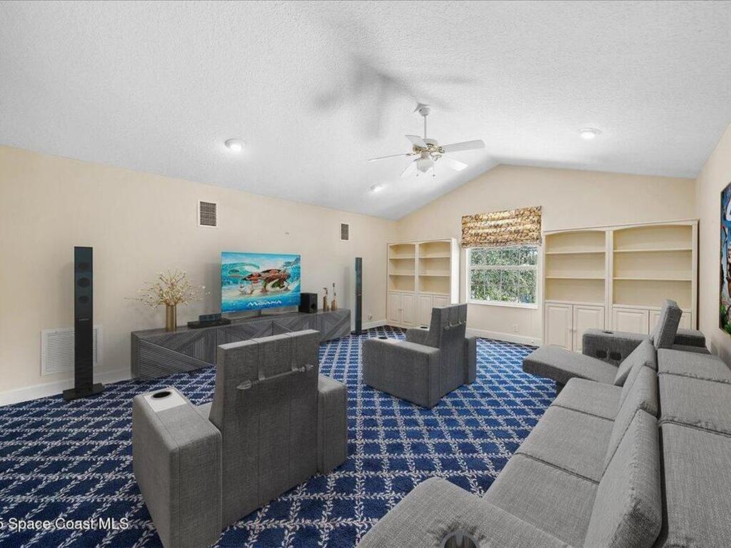 327 Southampton Drive, Indialantic, FL 32903