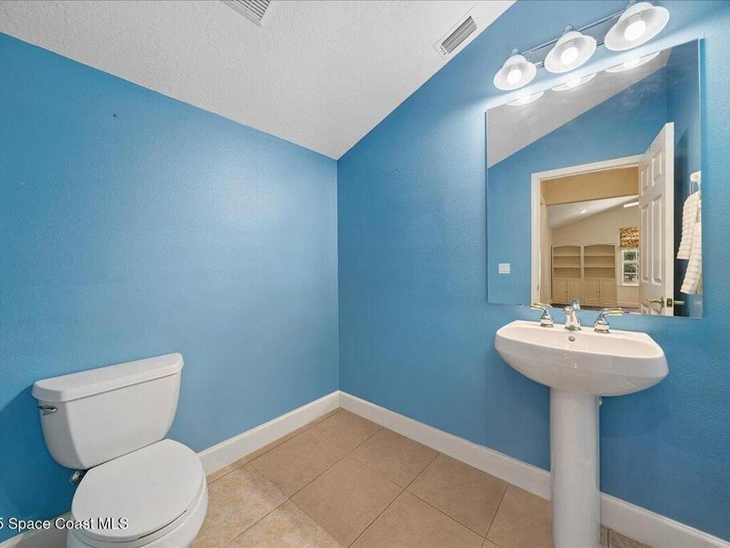 327 Southampton Drive, Indialantic, FL 32903