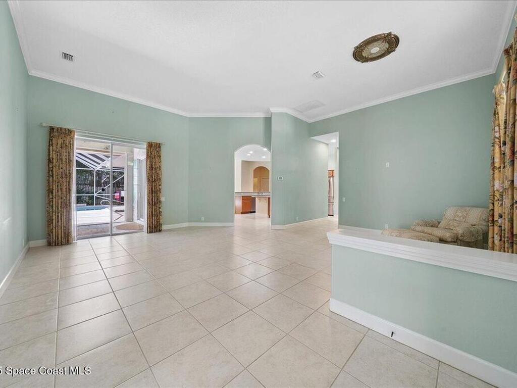 327 Southampton Drive, Indialantic, FL 32903