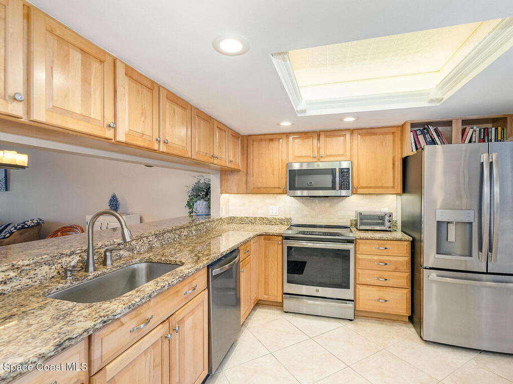 630 S Brevard Avenue, Cocoa Beach, FL 32931