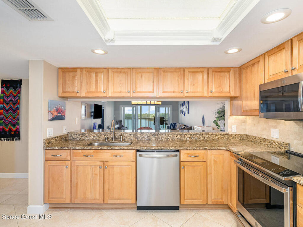 630 S Brevard Avenue, Cocoa Beach, FL 32931