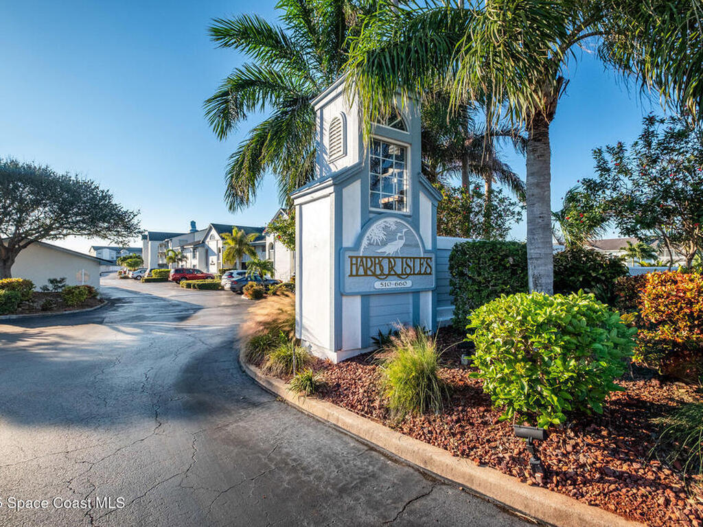 630 S Brevard Avenue, Cocoa Beach, FL 32931