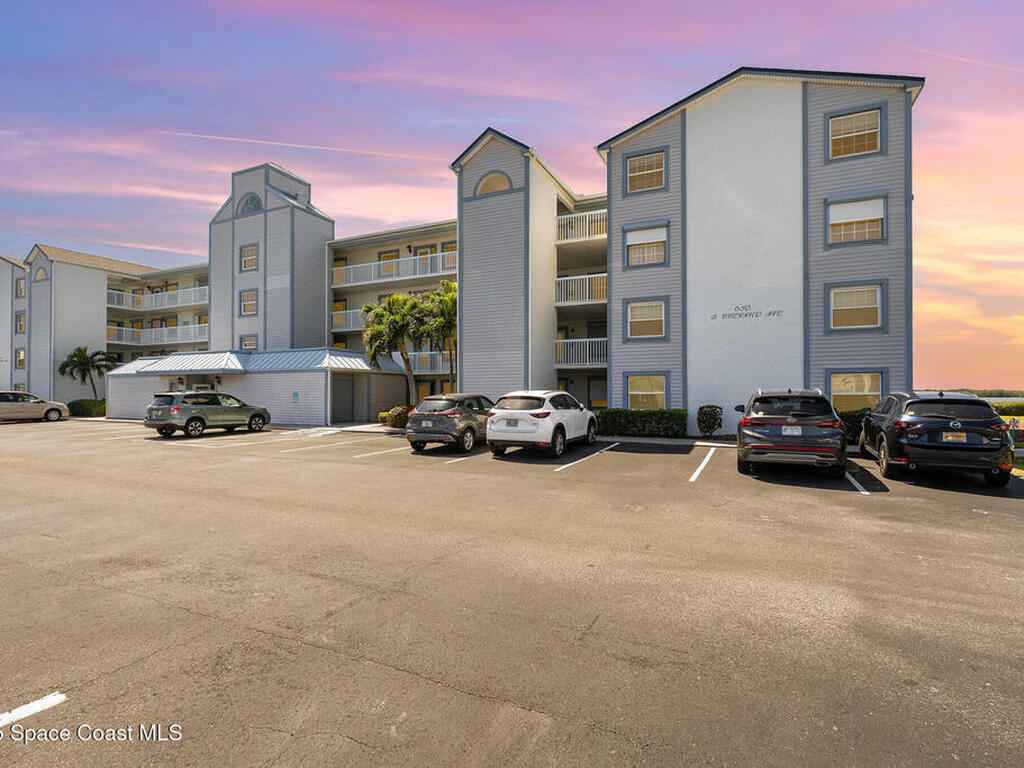 630 S Brevard Avenue, Cocoa Beach, FL 32931
