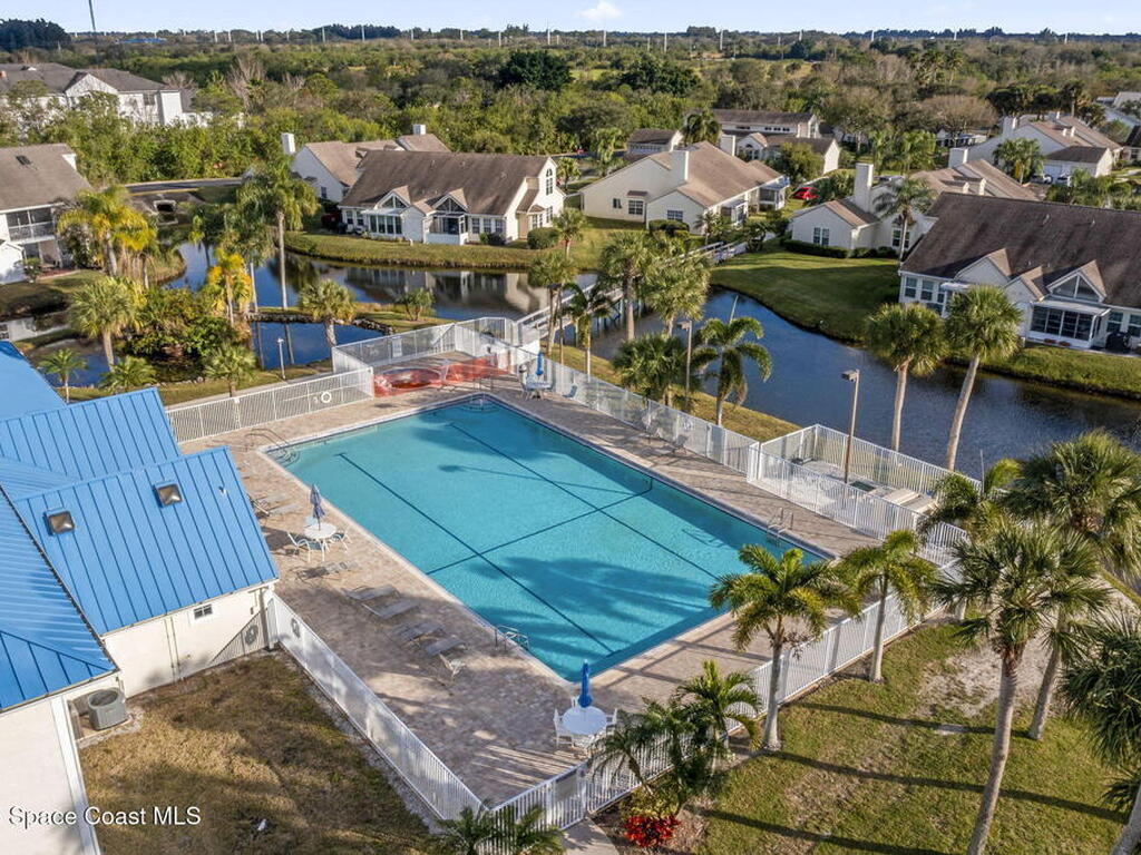 1907 Aynsley Way, Vero Beach, FL 32966