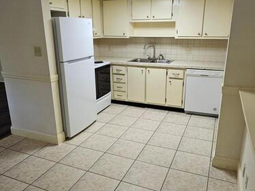 6590 Odyssey Street, Cape Canaveral, FL 32920