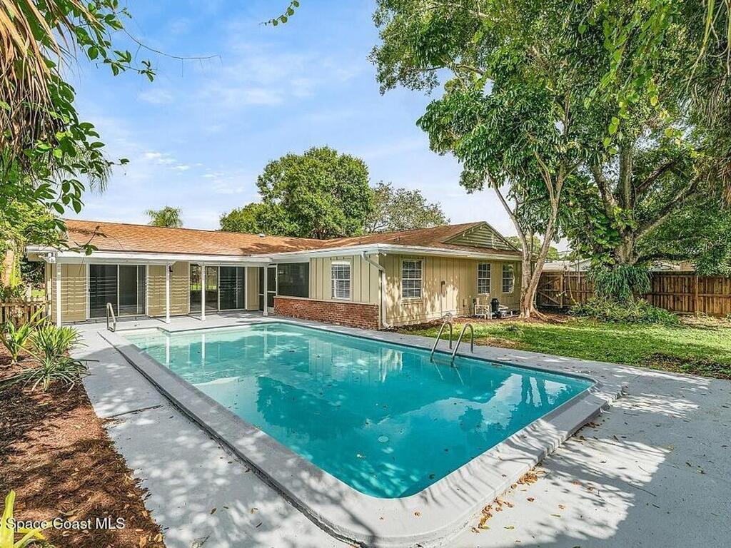 1236 42nd Avenue, Vero Beach, FL 32960