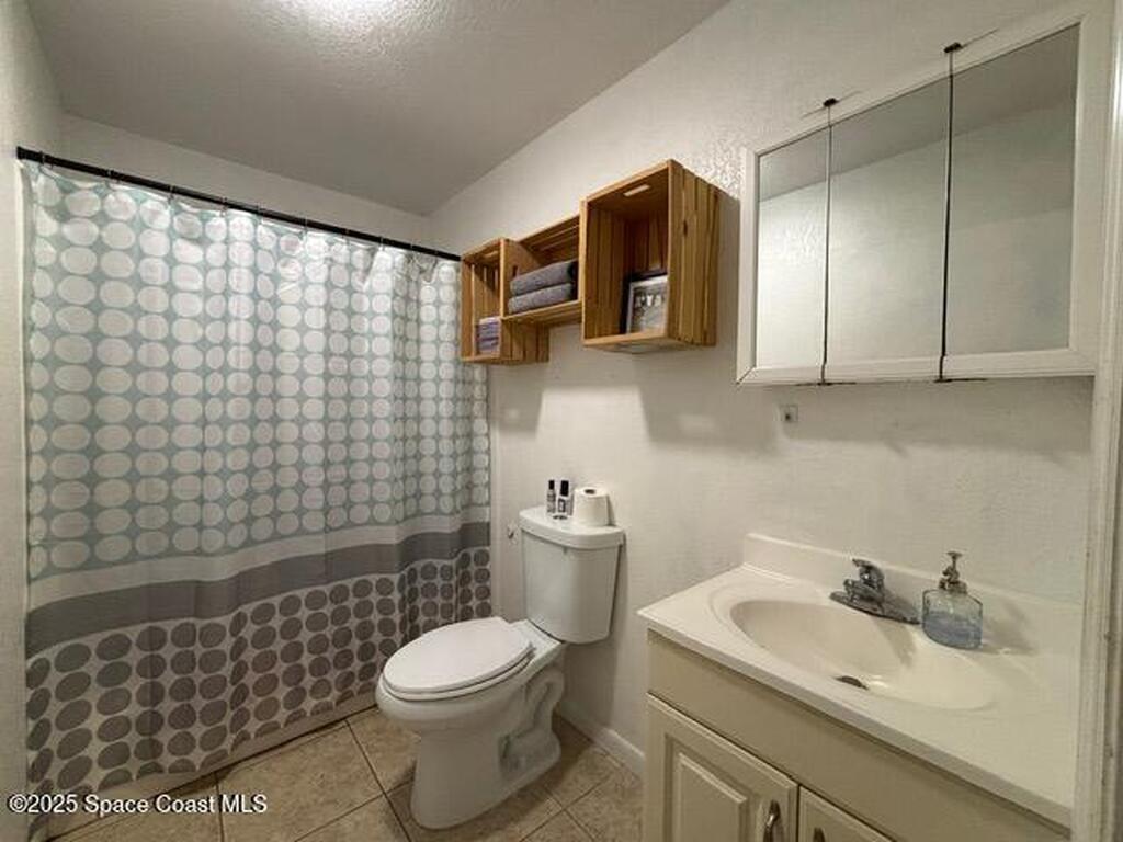 9590 Primrose Drive, Micco, FL 32976