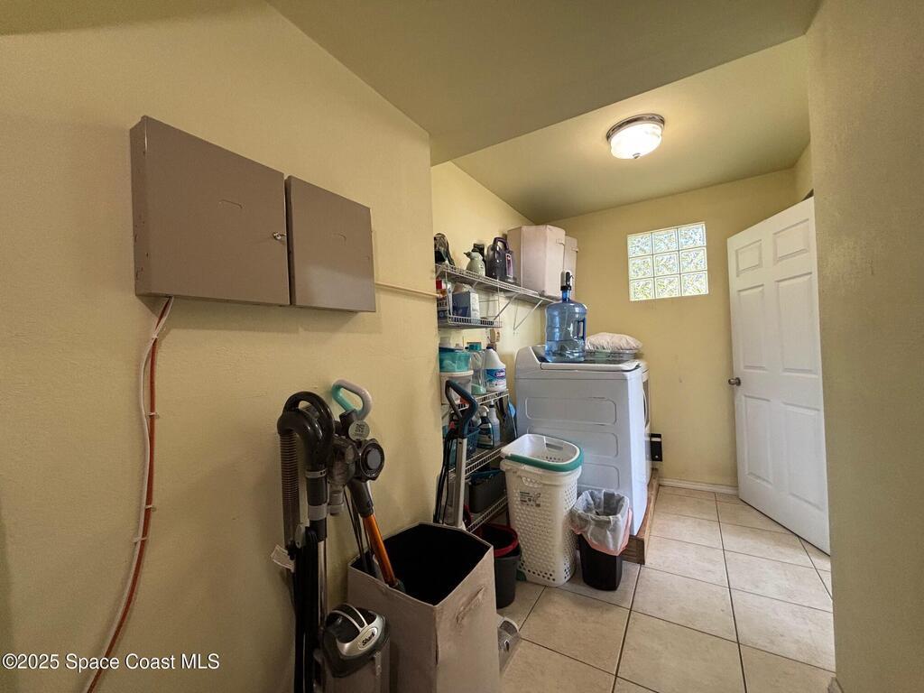 9590 Primrose Drive, Micco, FL 32976