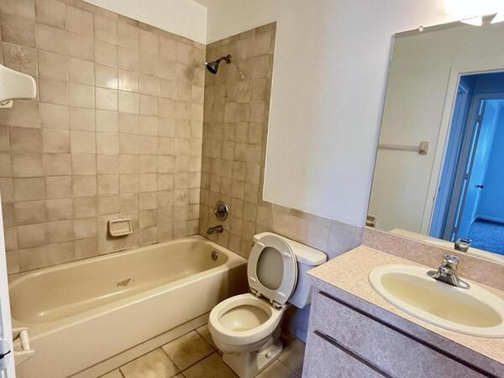 2116 Manor Drive, Palm Bay, FL 32905