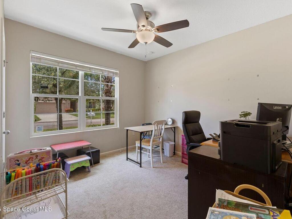 1327 Lexington Square, Vero Beach, FL 32962