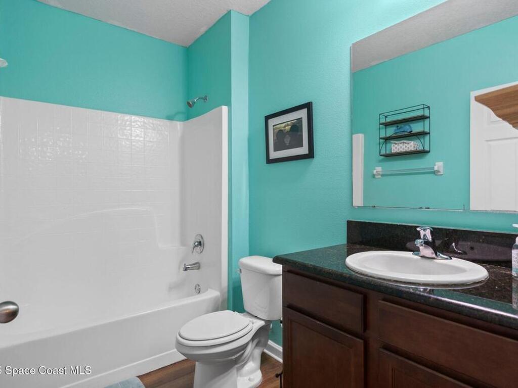 1327 Lexington Square, Vero Beach, FL 32962