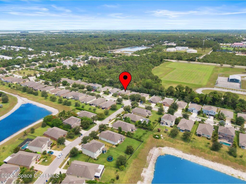 1327 Lexington Square, Vero Beach, FL 32962